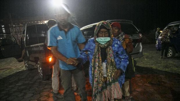 Erupsi Merapi Mengarah Efusif, Lava Baru Akan Terbentuk
