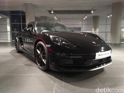 Porsche 718 Cayman GTS Mendarat di Indonesia