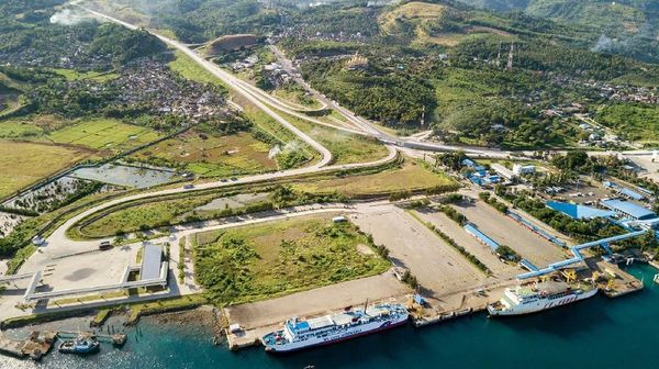 Pesona Pintu Masuk Bakter, Tol Terpanjang di RI