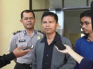 Minta Maaf, Hitler Nababan Siap Disanksi Partai Demokrat Minta Maaf, Hitler Nababan Siap Disanksi Partai Demokrat