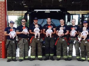 Cute! Saat 7 Ayah dan Bayinya Foto Bareng Cute! Saat 7 Ayah dan Bayinya Foto Bareng