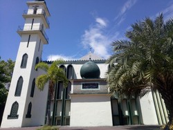 Berusia Seabad, Masjid di Makassar Ini Berada di Kawasan Pecinan