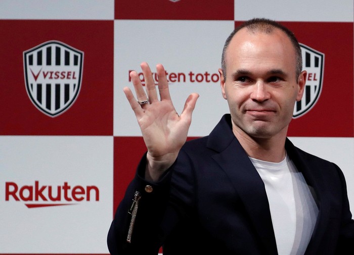 Andres Iniesta resmi bergabung dengan klub Liga Jepang Vissel Kobe.