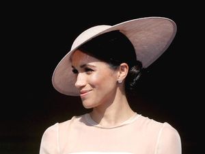 Foto: Gaya Meghan Markle Pakai Gelang Seharga Mobil Setelah Menikah Foto: Gaya Meghan Markle Pakai Gelang Seharga Mobil Setelah Menikah