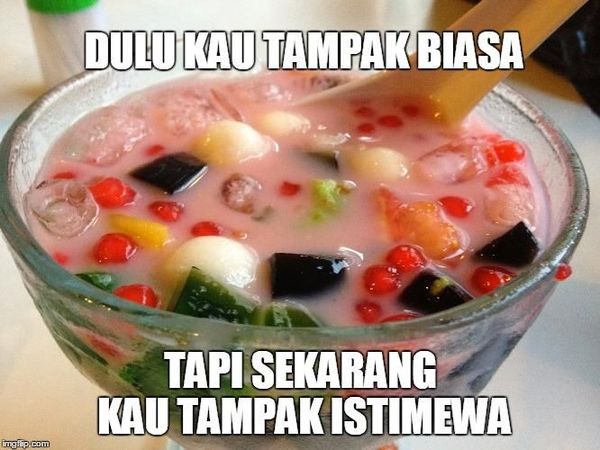Hati-hati Tergoda! Ini 9 Meme Lucu Tentang Es Dingin dan Segar untuk Berbuka Puasa