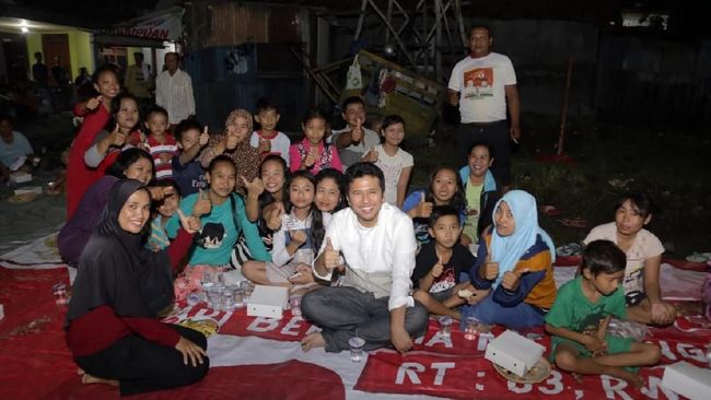 Ditanya Tentang Pendidikan, Emil Sodorkan Tis Tas Ditanya Tentang Pendidikan, Emil Sodorkan Tis Tas