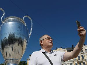 Kiev Menyambut Final Liga Champions Kiev Menyambut Final Liga Champions