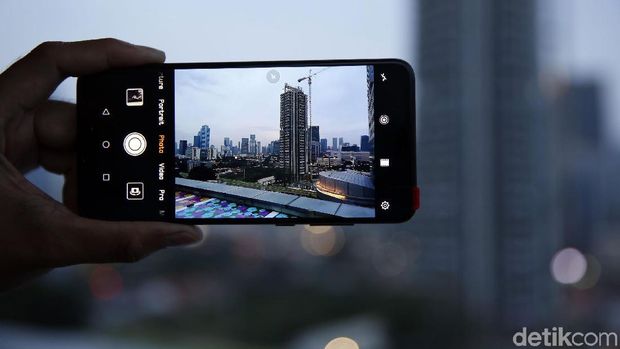 Huawei P20 Pro, Perbaikan Kualitas dari Generasi Sebelumnya