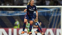 Tapi Lyon membalas lima menit berselang. Amandine Henry membawa wakil Prancis menyamakan kedudukan menjadi 1-1. Laga mulai berjalan menarik. (Foto: David Ramos/Getty Images)