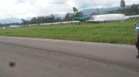 Penampakan Pesawat Kargo Tergelincir di Bandara Wamena