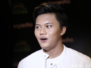 Kata Rizky Febian soal Isu Rujuknya Sule dan Lina Kata Rizky Febian soal Isu Rujuknya Sule dan Lina