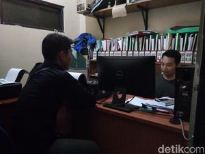 Peras Warga, Empat Oknum Wartawan Ditangkap Polisi Peras Warga, Empat Oknum Wartawan Ditangkap Polisi