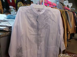 Ini Bedanya Koko Black Panther di Pasar Tanah Abang dan Toko Online