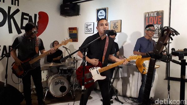 Rencana Berbahaya Tandai The Rain yang 17 Tahun Tetap Kompak