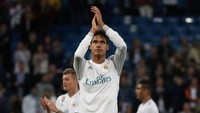 Raphael Varane menjadi pemain Real Madrid berikutnya yang menjadi juara Liga Champions 2018 lalu meraih trofi Piala Dunia 2018 bersama Timnas Prancis. Foto: Susana Vera/Reuters