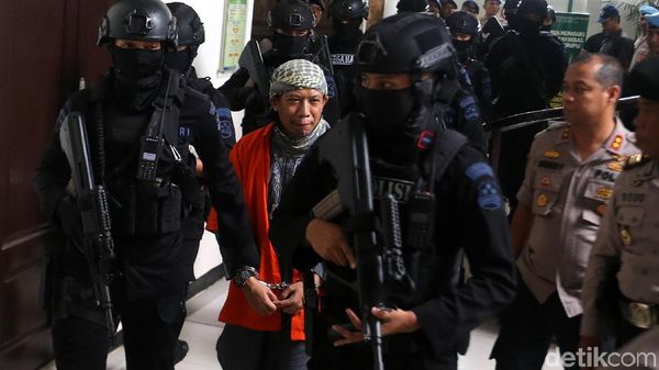 Abdurrahman Tiba di PN Jaksel dengan Pengawalan Ketat