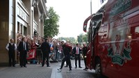 Final Liga Champions akan mempertemukan Madrid vs Liverpool di Stadion NSC Olimpiyskiy, Ukraina, Minggu (27/5/2018) dini hari WIB. Begini foto ketika Liverpool datang lebih dulu. (Foto: Viacheslav Ratynskyi/Reuters)