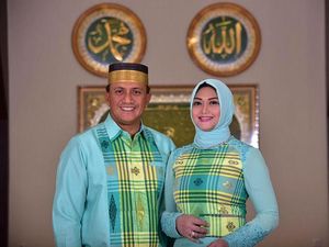 Foto: Gaya Bella Saphira Berhijab, Ratu Sinetron yang Kini Bikin Pangling