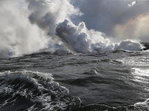 Ada di Tengah Laut, Gunung Ruang Bisa Erupsi karena Pasang Surut