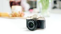 Penampakan Kece Kamera Mirrorles Fujifilm X-T100