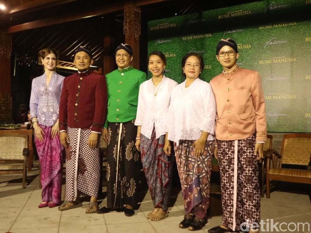Skenario Jadi Hal yang Menantang Adaptasi Bumi Manusia ke Film Skenario Jadi Hal yang Menantang Adaptasi Bumi Manusia ke Film