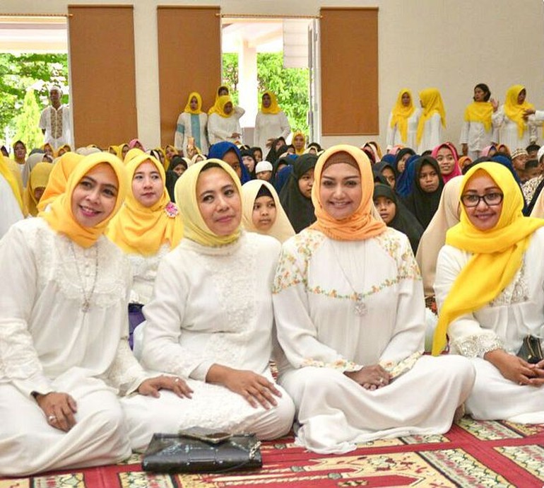 Jilbab Seragam  Dharma Wanita Persatuan Galeri Busana dan 