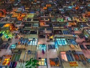 Potret Dramatis Kota Paling Vertikal di Dunia