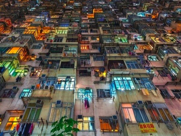 Potret Dramatis Kota Paling Vertikal di Dunia