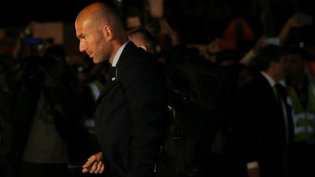 Zinedine Zidane tinggalkan Real Madrid setelah membawa klub itu juara Liga Champions tiga kali beruntun. (