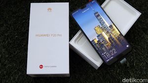 Unboxing Huawei P20 Pro dengan Tiga Kamera Leica