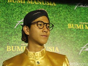 Ini Foto Iqbaal Ramadhan Jadi Minke di Bumi Manusia, Cocok Nggak? Ini Foto Iqbaal Ramadhan Jadi Minke di Bumi Manusia, Cocok Nggak?