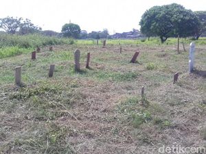 Melihat Makam Tanpa Nama di TPU Tegal Alur Jakbar
