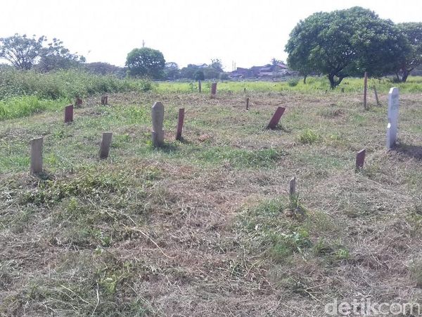 Foto: Lokasi Jenazah Dibuang di TPU Jakbar yang Bikin Heboh