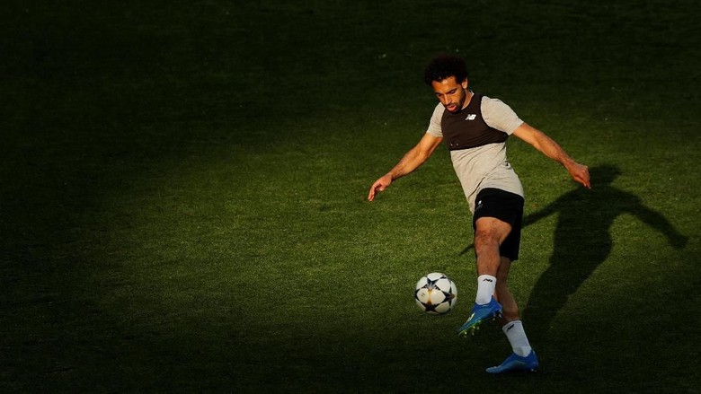 Salah Belum Pantas Dibandingkan dengan Ronaldo-Messi Salah Belum Pantas Dibandingkan dengan Ronaldo-Messi