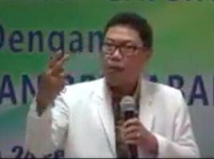 Dokter Agus Ali Fauzi yang Ceramahnya Bikin Ngakak Dikenal Suka Melucu Dokter Agus Ali Fauzi yang Ceramahnya Bikin Ngakak Dikenal Suka Melucu