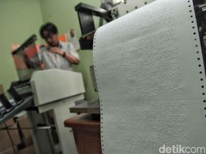 Melihat Percetakan Al Quran Braile