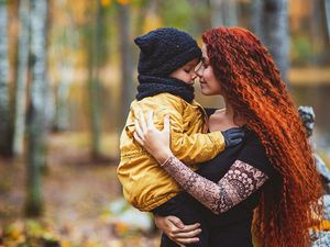 Potret Indah Kasih Sayang Ibu dan Anaknya