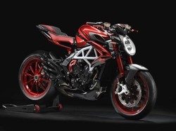 MV Agusta Rilis Brutale 800 RR LH44 Edisi Pebalap F1