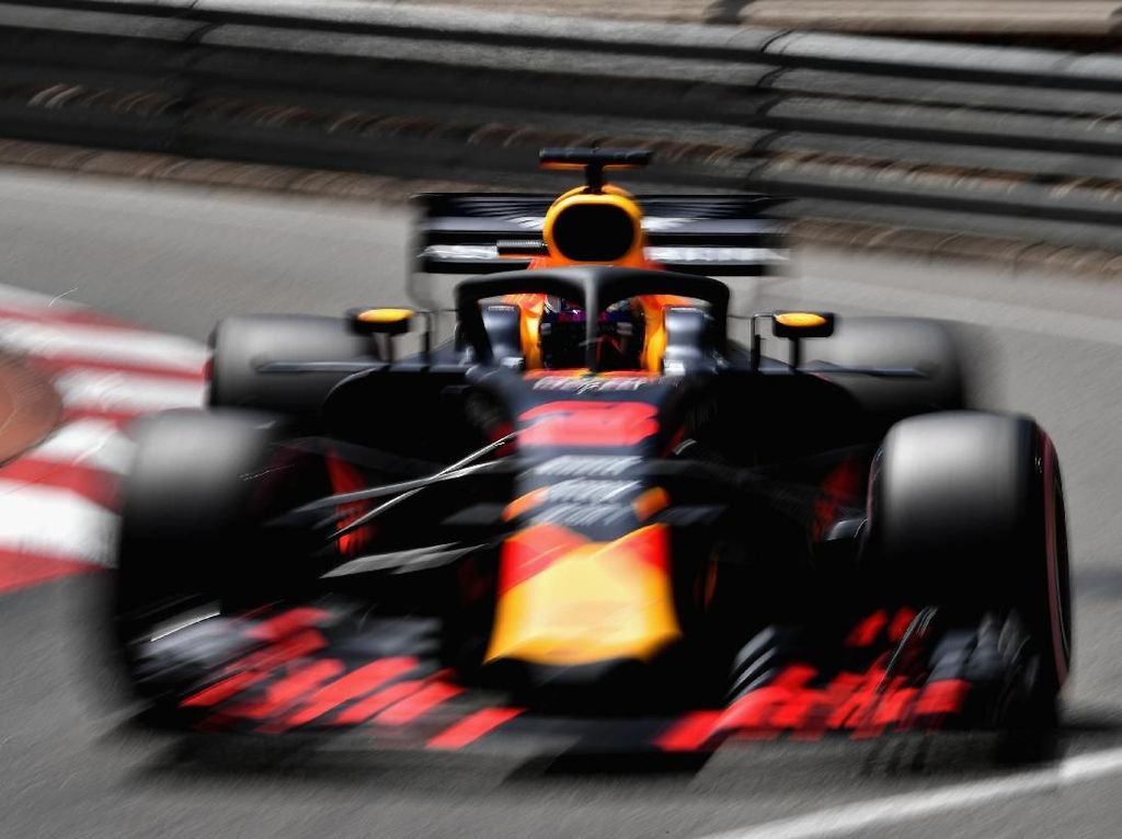 Ricciardo Sapu Bersih Sesi Latihan Bebas di Monako