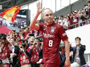 Iniesta Mendarat di Jepang, Bisa Langsung Menyihir Akhir Pekan Ini