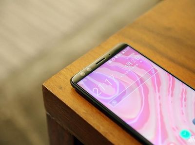 Deretan Ponsel Flagship HTC yang (Mungkin) Tinggal Kenangan
