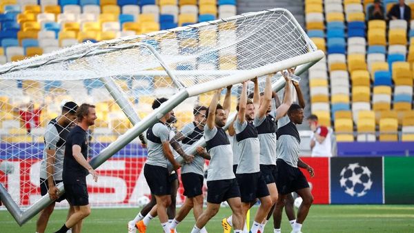 Mengintip Persiapan Si Merah di Kiev