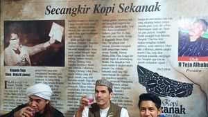 10 Gaya Atalarik Syach Saat Panen Rambutan dan Ngopi Bareng Vonny Cornelia