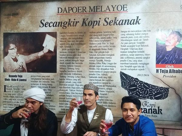 10 Gaya Atalarik Syach Saat Panen Rambutan dan Ngopi Bareng Vonny Cornelia
