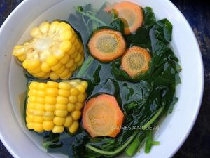 Mau yang Ringan Segar untuk Berbuka? Coba Intip Sayur Bening Pilihan Netizen Ini