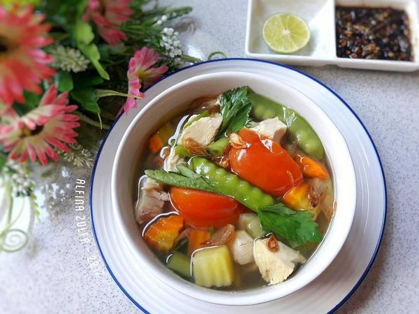 Sahur Yuk! Ini 10 Sajian Sup Ayam Hangat dan Gurih dari Netizen