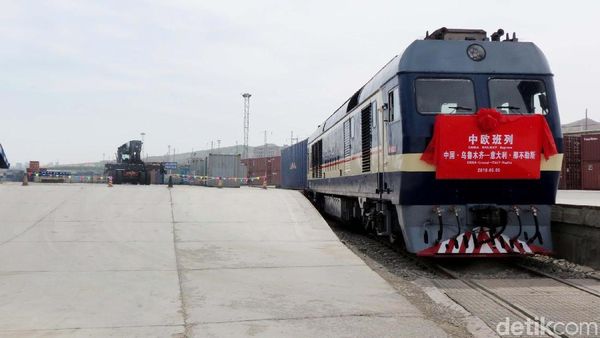 Potret Jalur Sutra Modern di Xinjiang