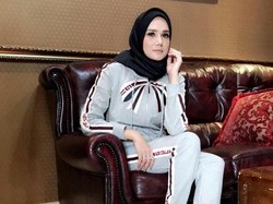 Posting Foto Tanpa Jilbab Usai Mantap Berhijab, Mulan Kena Tegur Netizen