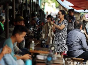Jasa Permak Pakaian Banjir Pesanan Selama Ramadan Jasa Permak Pakaian Banjir Pesanan Selama Ramadan