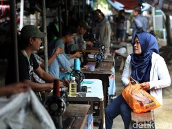 Tukang Permak Pakaian Manggarai Jalani Bisnis Turun-Temurun Sejak 1960